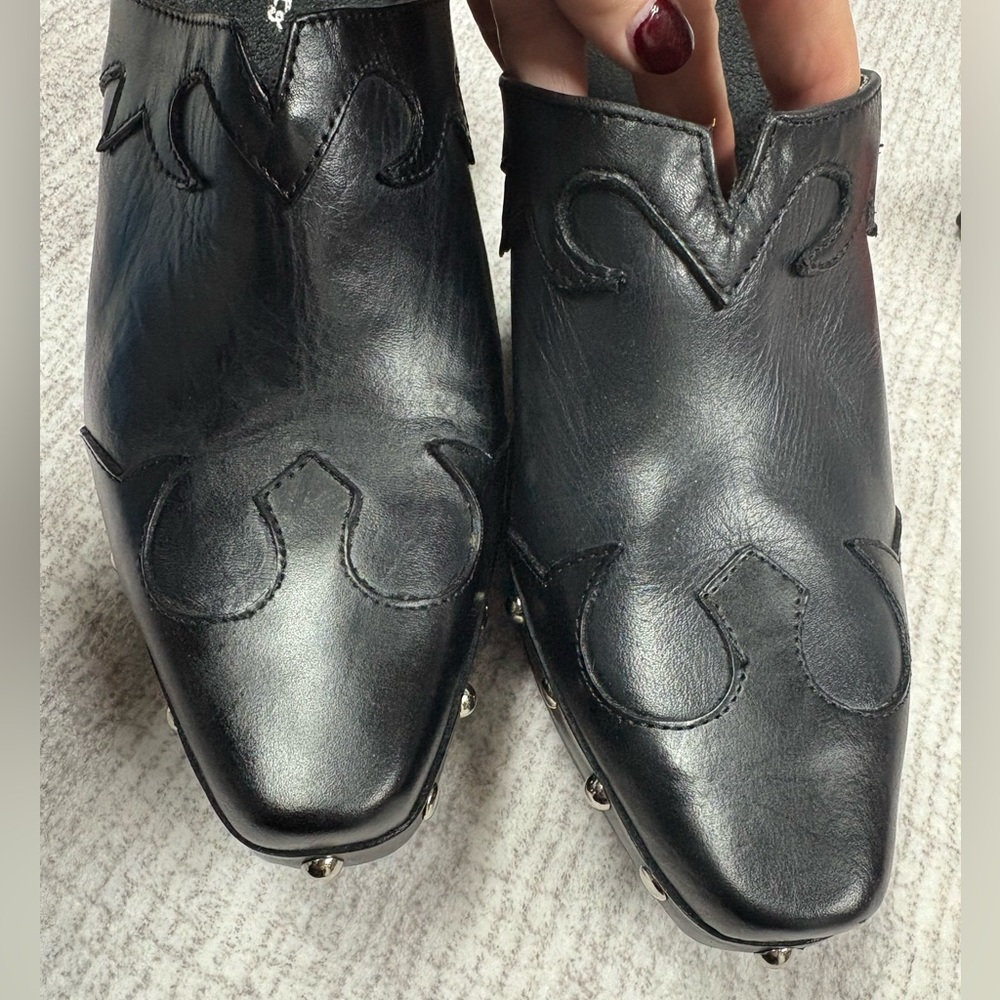 Paris Blues Freda Black Leather Western Platform Clogs Womens Sz 7.5 Pointed Toe - Picture 9 of 10